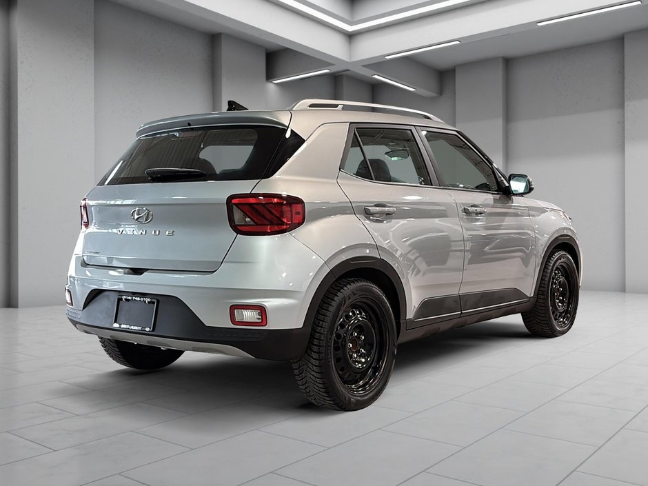 Hyundai Venue ULTIMATE TOIT BLUELINK CARPLAY CAMERA NAVI 2022-9