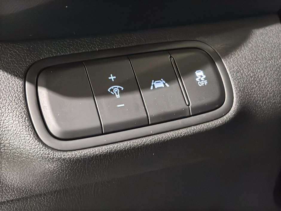 Hyundai Venue ULTIMATE TOIT BLUELINK CARPLAY CAMERA NAVI 2022-34