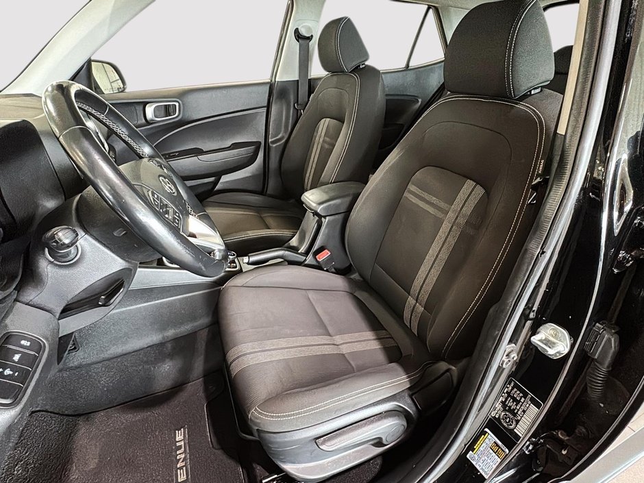 Hyundai Venue PREFERRED CAMERA CARPLAY SIEGES CHAUFFANTS MAGS 2022-18