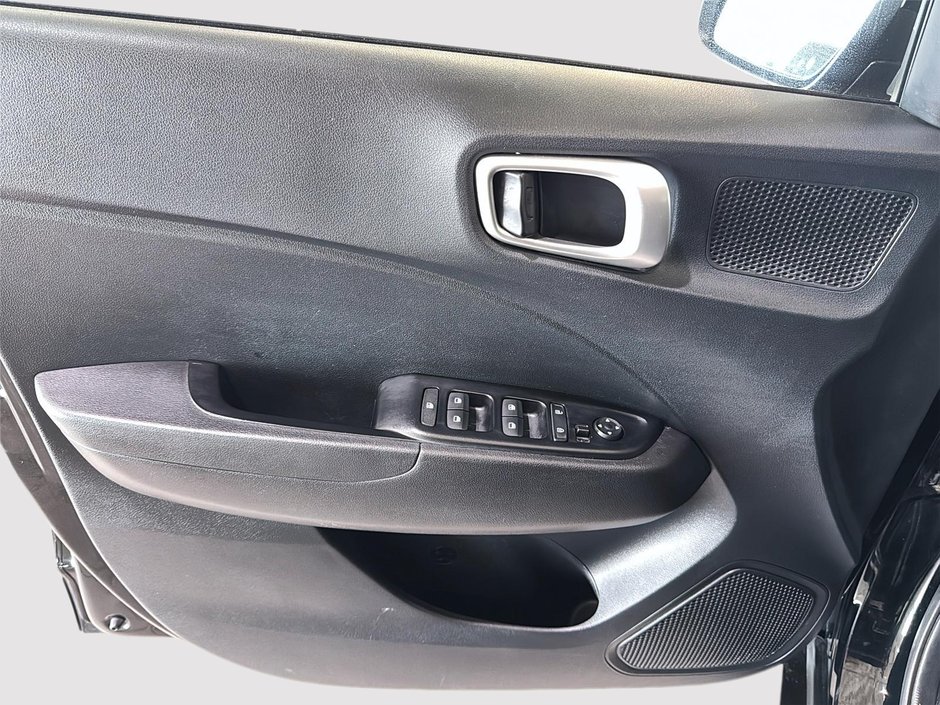Hyundai Venue PREFERRED CAMERA CARPLAY SIEGES CHAUFFANTS MAGS 2022-16