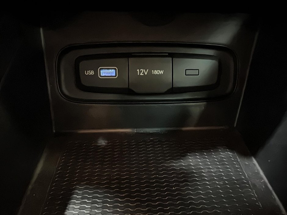 Hyundai Venue PREFERRED CAMERA CARPLAY SIEGES CHAUFFANTS MAGS 2022-33