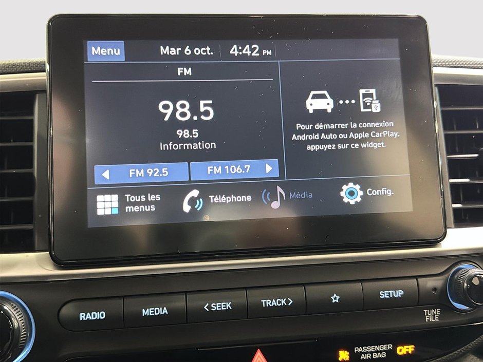 Hyundai Venue PREFERRED CAMERA CARPLAY SIEGES CHAUFFANTS MAGS 2022-23