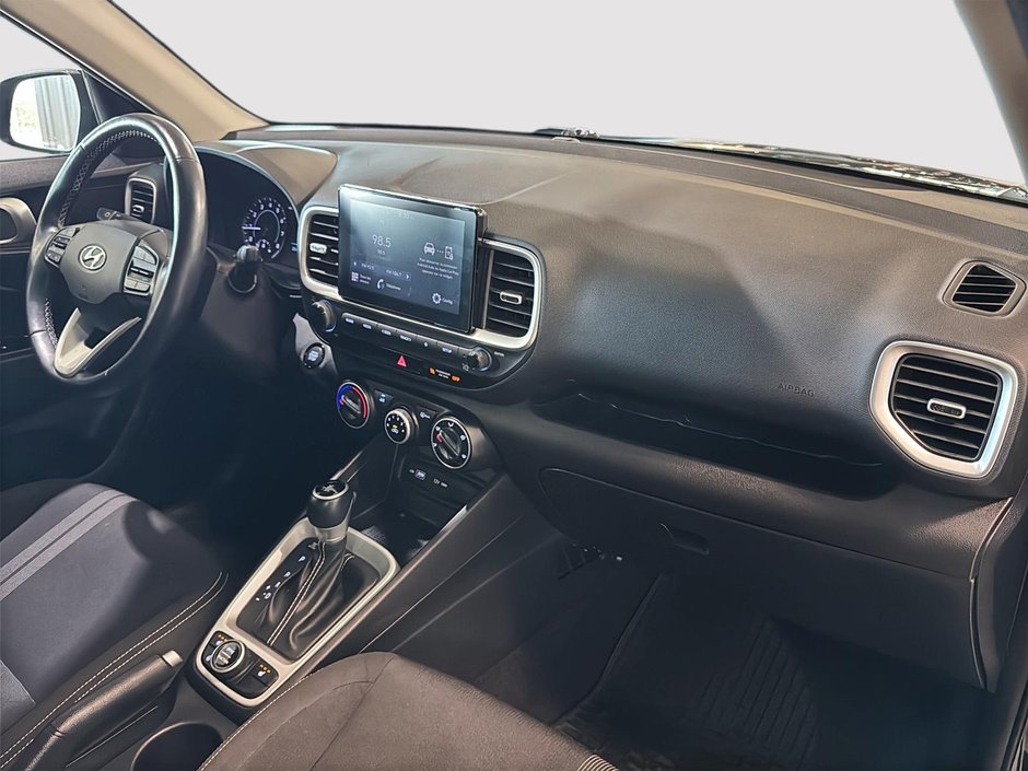 Hyundai Venue PREFERRED CAMERA CARPLAY SIEGES CHAUFFANTS MAGS 2022-15