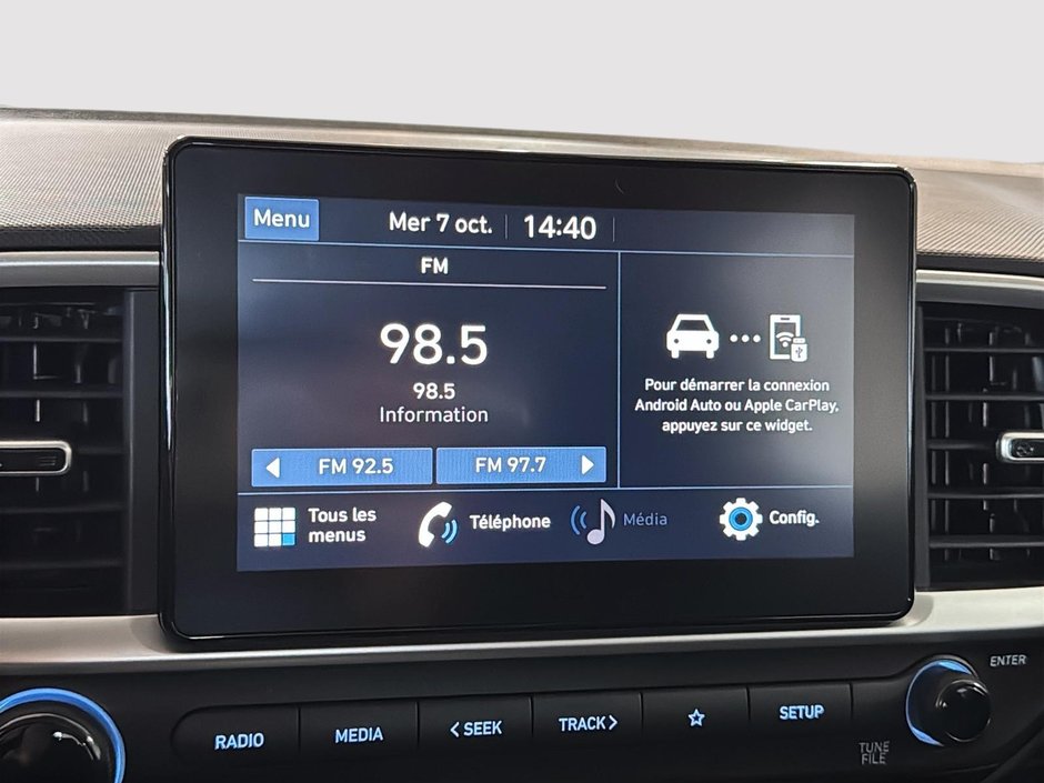 Hyundai Venue ESSENTIAL A/C SIEGES CHAUFFANTS CAMERA MAGS 2022-23