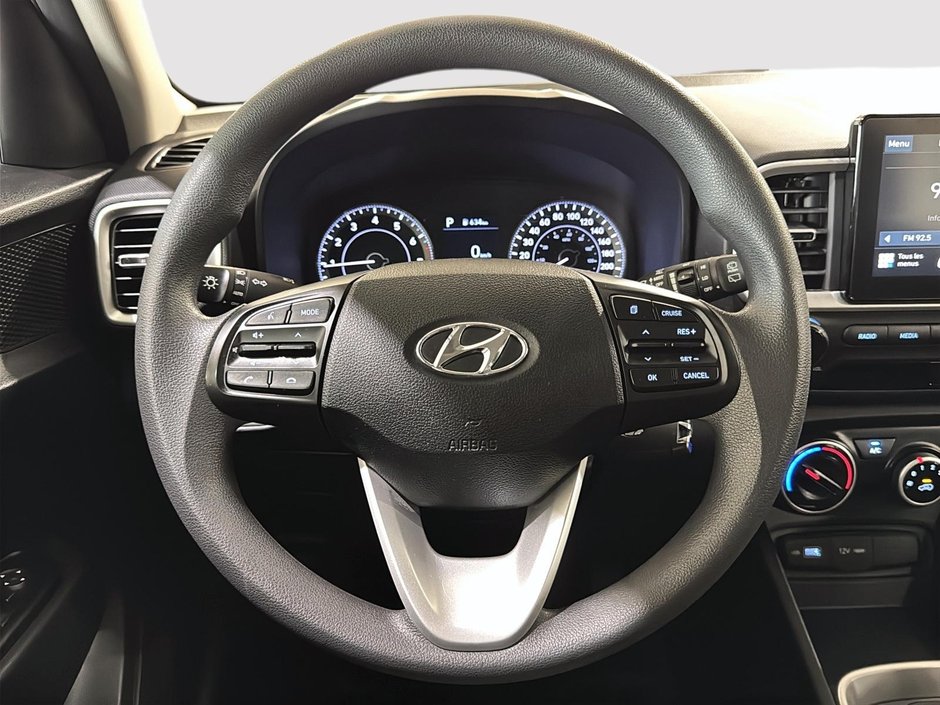 Hyundai Venue ESSENTIAL A/C SIEGES CHAUFFANTS CAMERA MAGS 2022-28