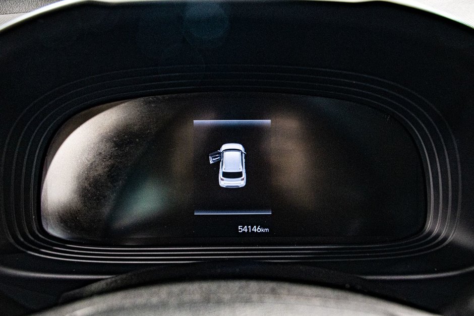 Hyundai Venue ESSENTIAL A/C CAMERA SIEGES CHAUFFANTS BLUETOOTH 2023-33