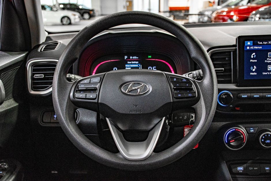 Hyundai Venue ESSENTIAL A/C CAMERA SIEGES CHAUFFANTS BLUETOOTH 2023-28