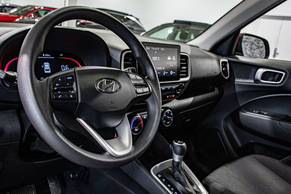 Hyundai Venue ESSENTIAL A/C CAMERA SIEGES CHAUFFANTS BLUETOOTH 2023-12