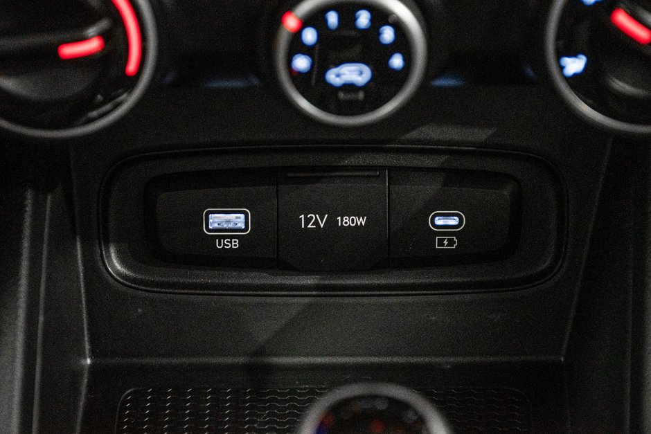 Hyundai Venue PREFERRED CARPLAY SIEGES&VOLANT CHAUFFANTS CAMERA 2023-27