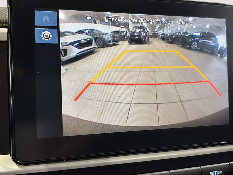 Hyundai Venue ULTIMATE TOIT BLUELINK CARPLAY CAMERA NAVI 2023-22