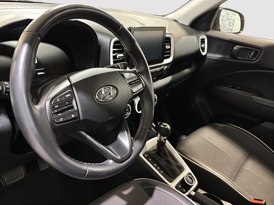 Hyundai Venue ULTIMATE TOIT BLUELINK CARPLAY CAMERA NAVI 2023-3