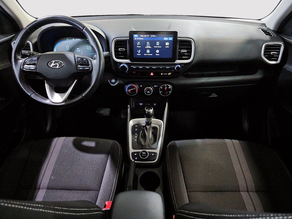 Hyundai Venue PREFERRED CARPLAY SIEGES CHAUFFANTS CAMERA CARPLAY 2023-27