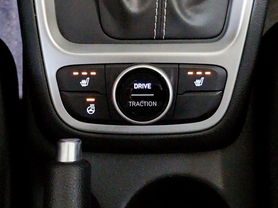 Hyundai Venue PREFERRED CARPLAY SIEGES CHAUFFANTS CAMERA CARPLAY 2023-23