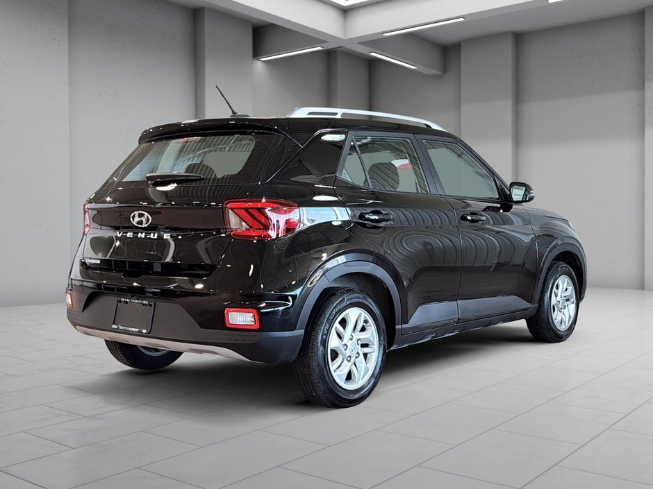 Hyundai Venue PREFERRED CARPLAY SIEGES ET VOLANT CHAUFFANTS MAGS 2023-12