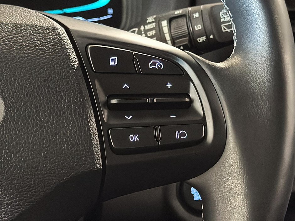 Hyundai Venue PREFERRED CARPLAY SIEGES ET VOLANT CHAUFFANTS MAGS 2023-29