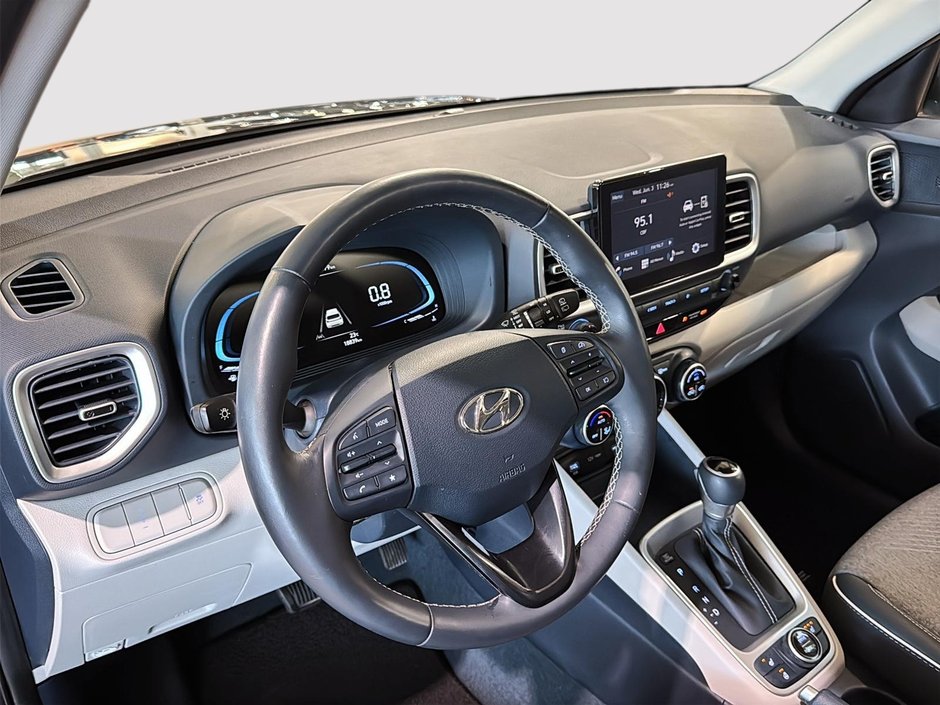Hyundai Venue ULTIMATE TOIT CARPLAY CAMERA DEM A DIST 2024-10