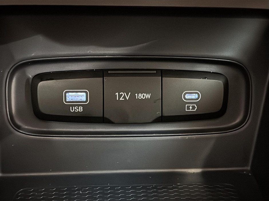 Hyundai Venue ULTIMATE TOIT CARPLAY CAMERA DEM A DIST 2024-27