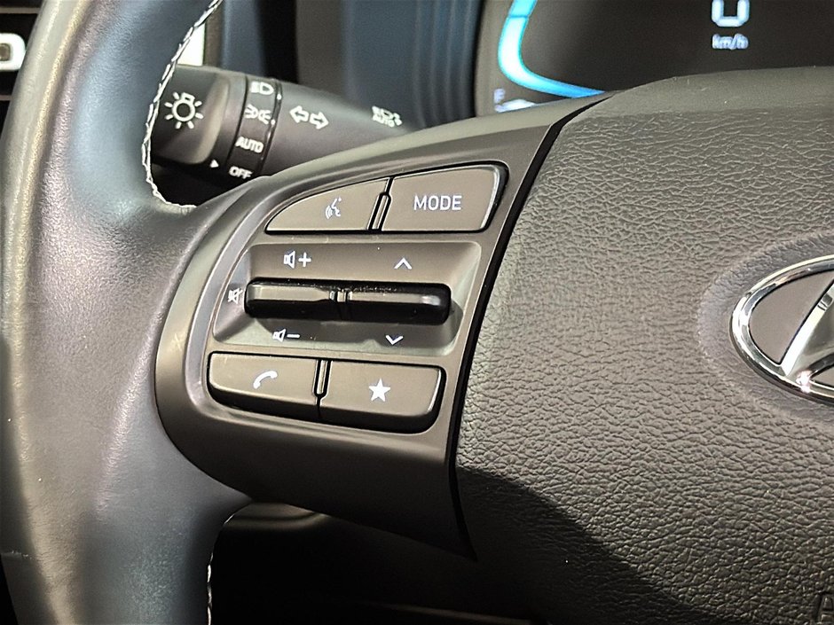 Hyundai Venue ULTIMATE TOIT CARPLAY CHAUFFANTS MAGS 2025-23