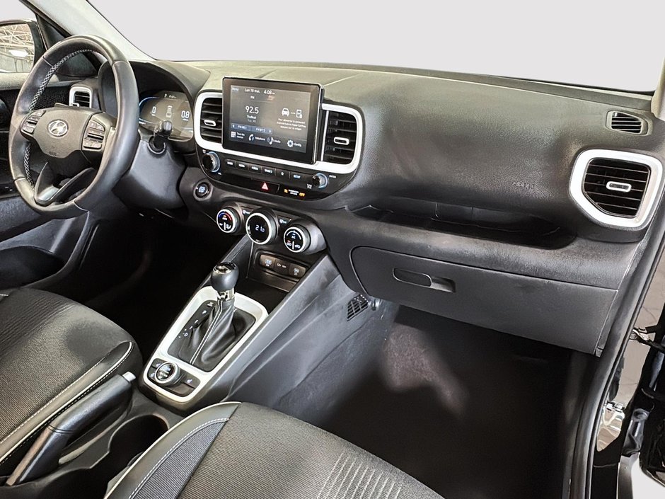 Hyundai Venue ULTIMATE TOIT CARPLAY CHAUFFANTS MAGS 2025-11