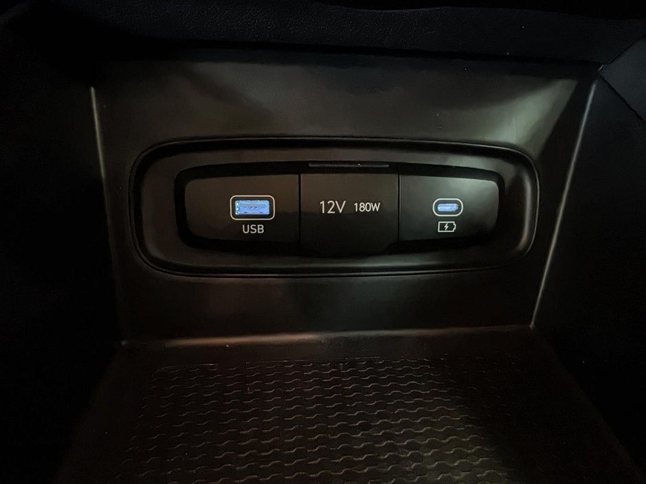 Hyundai Venue A/C CAMERA SIEGES CHAUFFANTS BLUETOOTH 2025-32