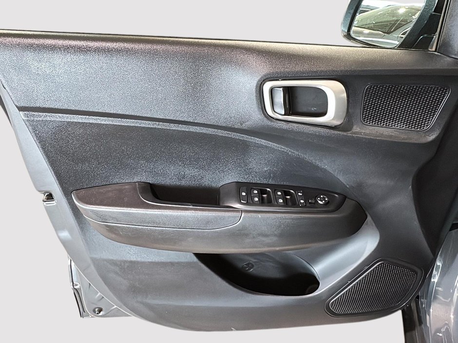 Hyundai Venue A/C CAMERA SIEGES CHAUFFANTS BLUETOOTH 2025-14