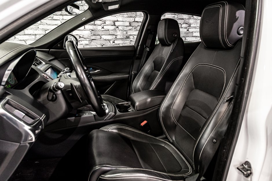 Jaguar E-PACE R-DYNAMIC HSE AWD TOIT PANORAMIQUE CUIR GPS CAMERA 2018-22