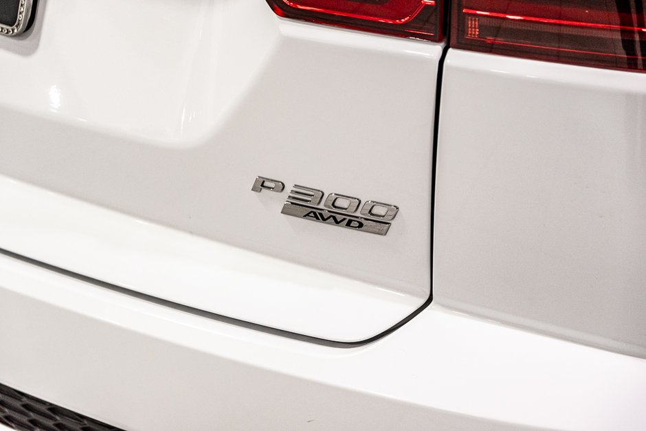 Jaguar E-PACE R-DYNAMIC HSE AWD TOIT PANORAMIQUE CUIR GPS CAMERA 2018-14