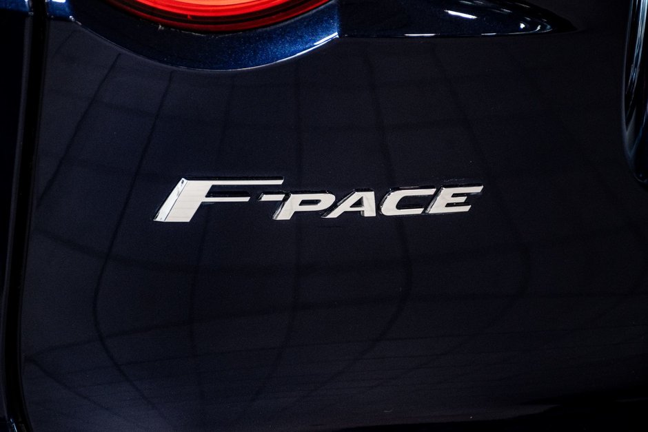 Jaguar F-PACE PRESTIGE 20D DIESEL AWD TOIT OUVRANT NAV CUIR CAM 2018-15
