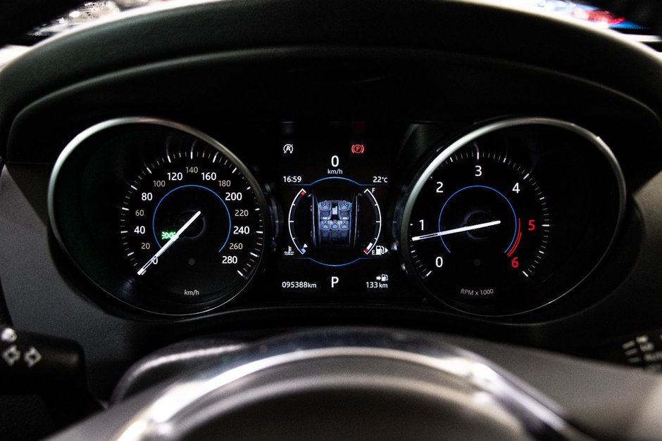 Jaguar F-PACE PRESTIGE 20D DIESEL AWD TOIT OUVRANT NAV CUIR CAM 2018-36