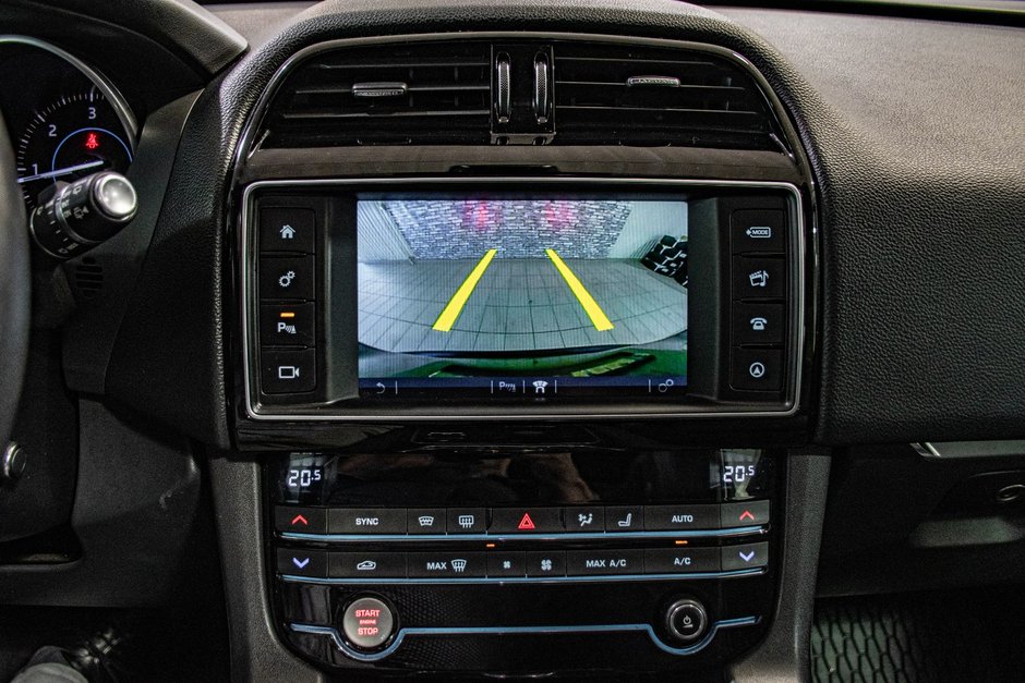 Jaguar F-PACE PRESTIGE 20D DIESEL AWD TOIT OUVRANT NAV CUIR CAM 2018-28