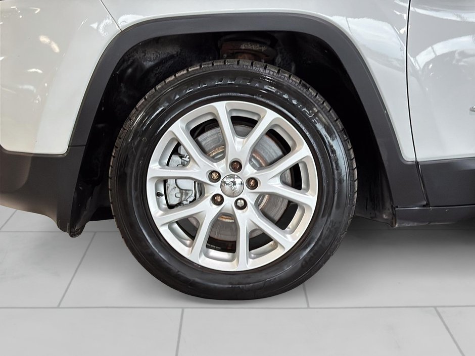 Jeep Cherokee NORTH SIEGES VOLANT CHAUFFANTS BLUETOOTH CRUISE 2015-4