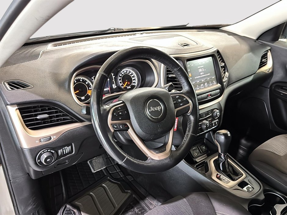 Jeep Cherokee NORTH SIEGES VOLANT CHAUFFANTS BLUETOOTH CRUISE 2015-2
