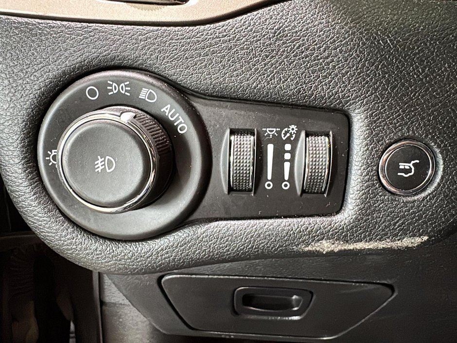 Jeep Cherokee LIMITED GPS CUIR BLUETOOTH 2016-28