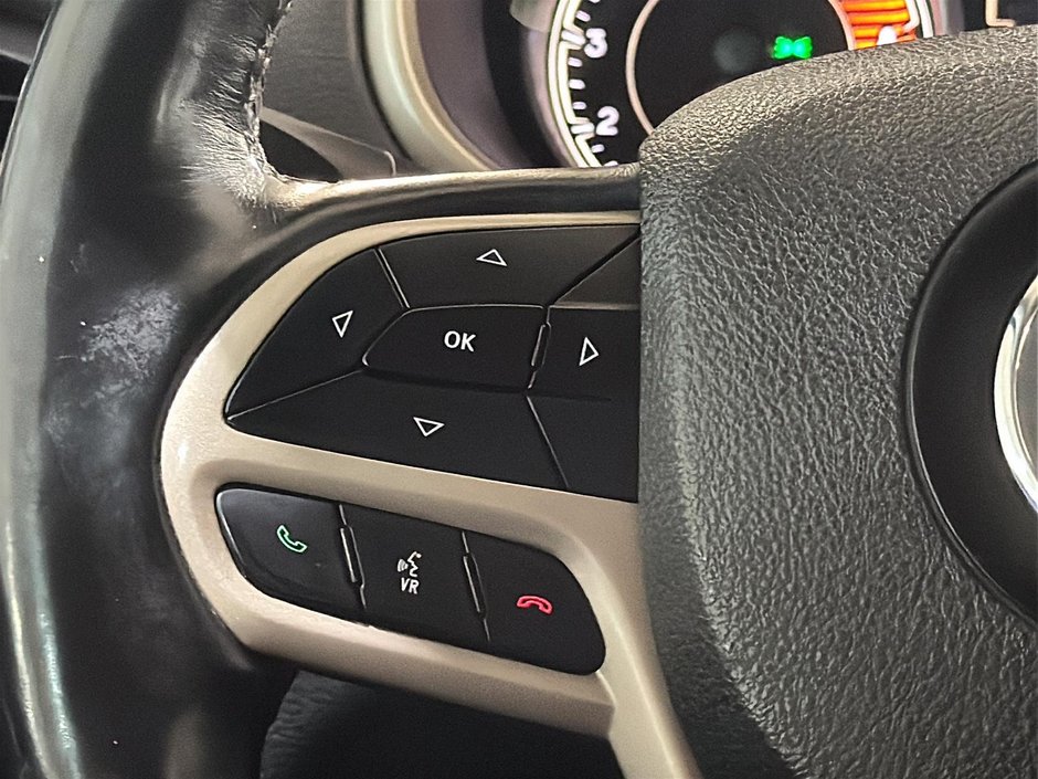Jeep Cherokee LATITUDE AWD BLUETOOTH SIEGES CHAUFFANTS 2017-30
