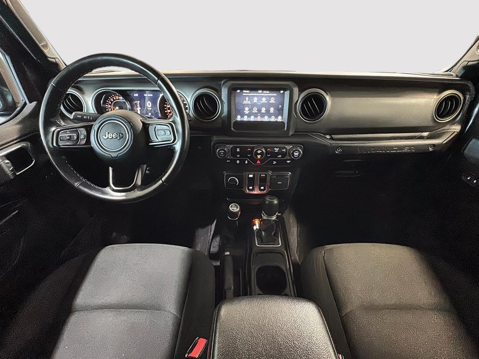 Jeep Wrangler WILLYS CAM BLUETOOTH TREUIL 2021-4