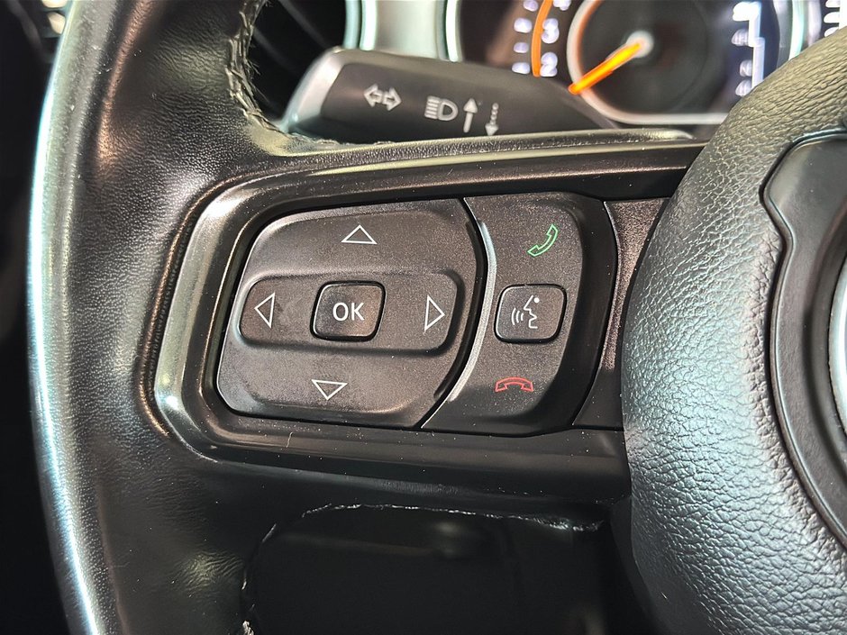 Jeep Wrangler WILLYS CAM BLUETOOTH TREUIL 2021-34