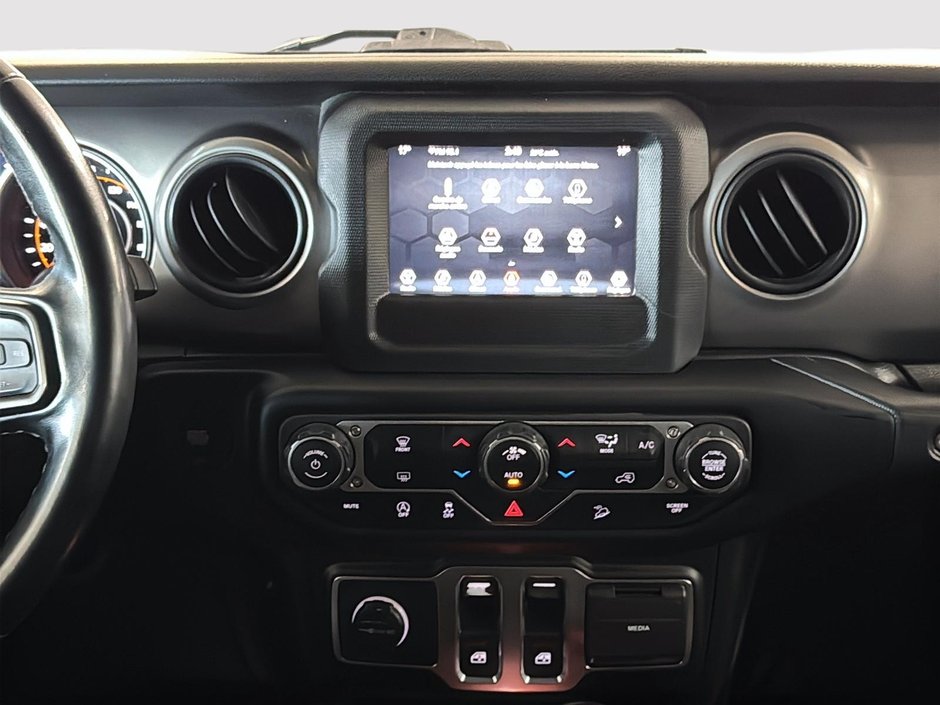 Jeep Wrangler WILLYS CAM BLUETOOTH TREUIL 2021-24