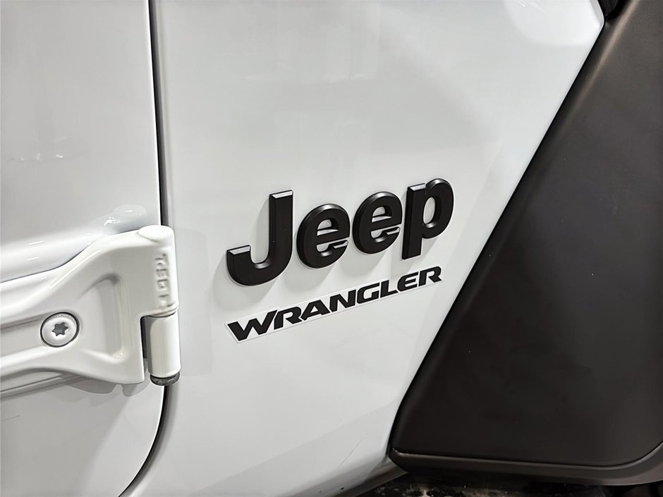 Jeep Wrangler Willys Sport 3.6 V6 AUT. SIEGES CHAUFFANTS CAM GPS 2023-7