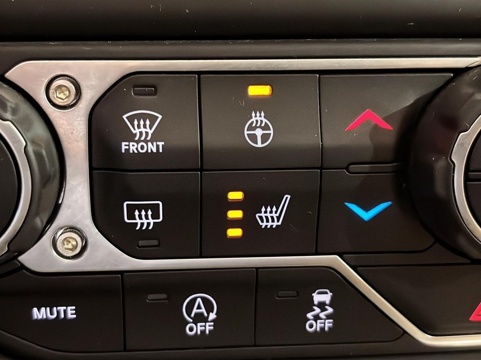 Jeep Wrangler Willys Sport 3.6 V6 AUT. SIEGES CHAUFFANTS CAM GPS 2023-28