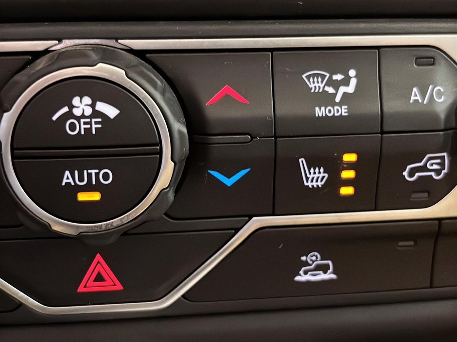 Jeep Wrangler Willys Sport 3.6 V6 AUT. SIEGES CHAUFFANTS CAM GPS 2023-29