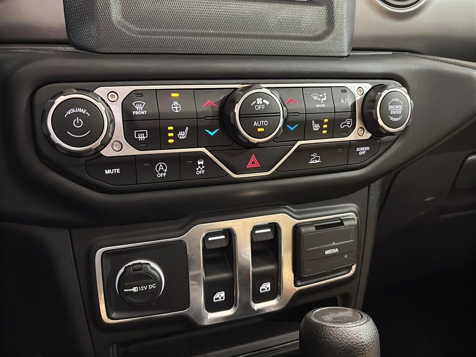 Jeep Wrangler Willys Sport 3.6 V6 AUT. SIEGES CHAUFFANTS CAM GPS 2023-25