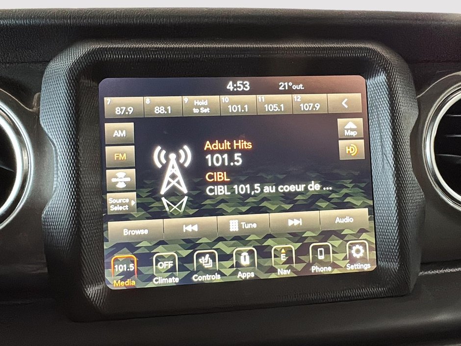 Jeep Wrangler SAHARA GPS CARPLAY SIEGES CHAUFFANTS GPS 2023-26