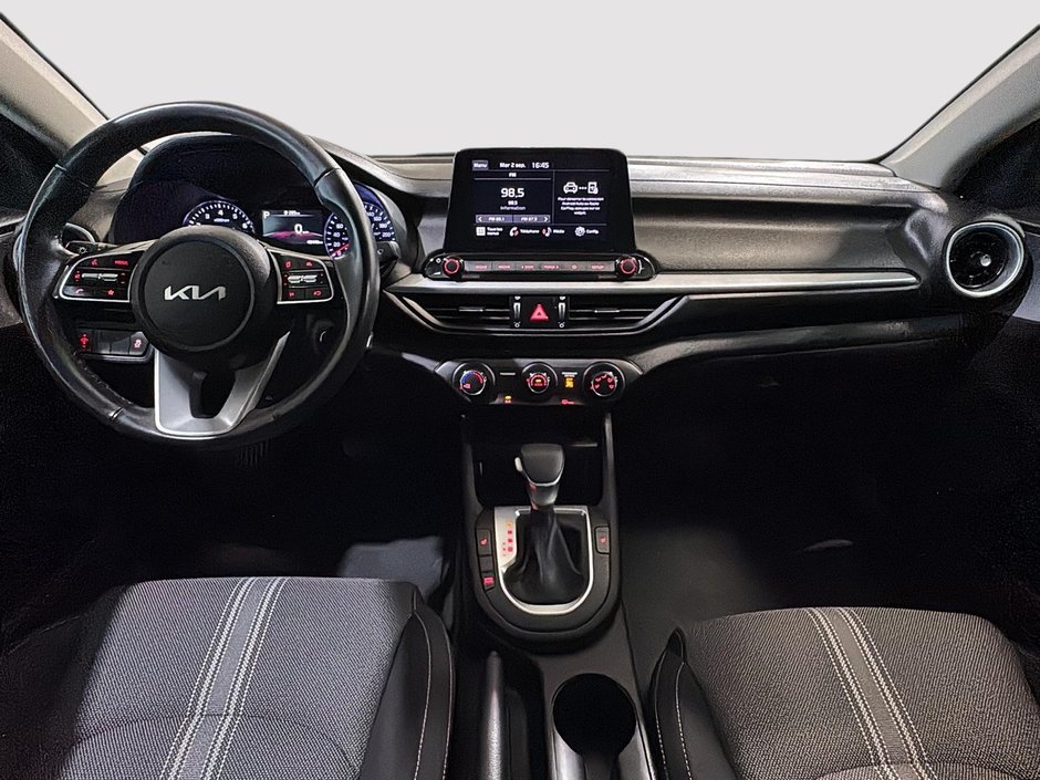 Kia Forte LX BAS KM CLIM SIEGES ET VOLANT CHAUFFANTS CARPLAY 2023-3