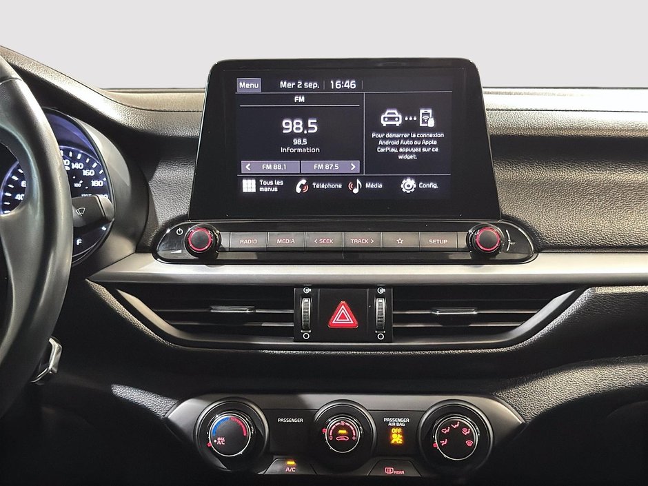 Kia Forte LX BAS KM CLIM SIEGES ET VOLANT CHAUFFANTS CARPLAY 2023-19