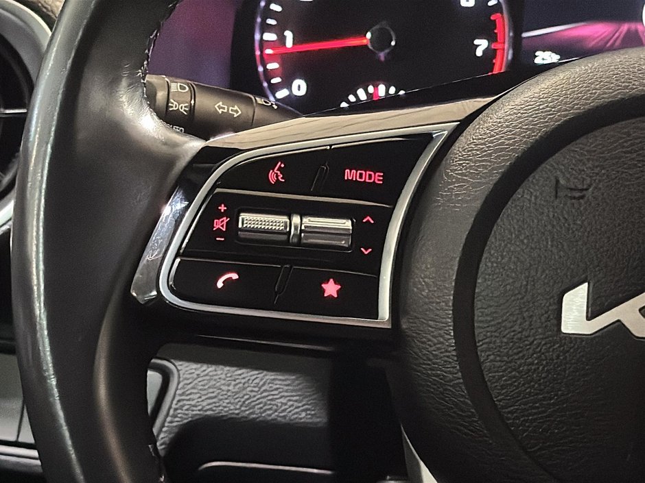 Kia Forte LX BAS KM CLIM SIEGES ET VOLANT CHAUFFANTS CARPLAY 2023-28