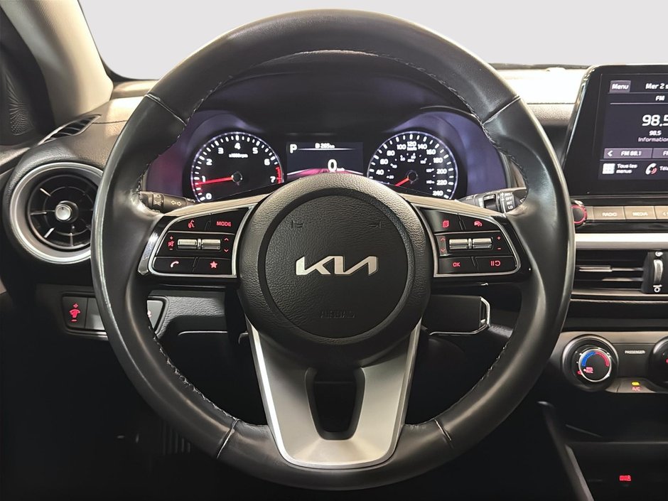 Kia Forte LX BAS KM CLIM SIEGES ET VOLANT CHAUFFANTS CARPLAY 2023-27