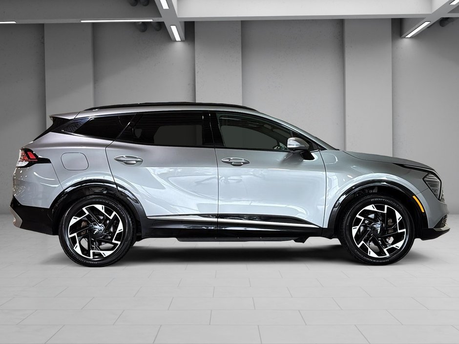 Kia Sportage Plug-In Hybrid SX TOIT PANO CUIR ROUGE GPS CARPLAY 2023-16