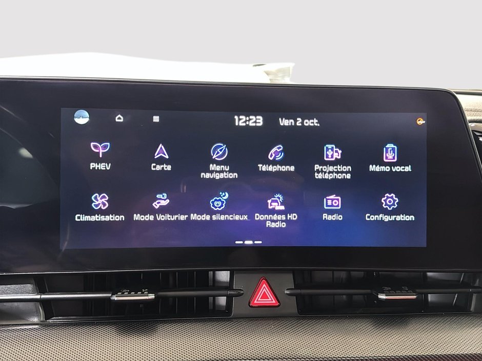 Kia Sportage Plug-In Hybrid SX TOIT PANO CUIR ROUGE GPS CARPLAY 2023-31