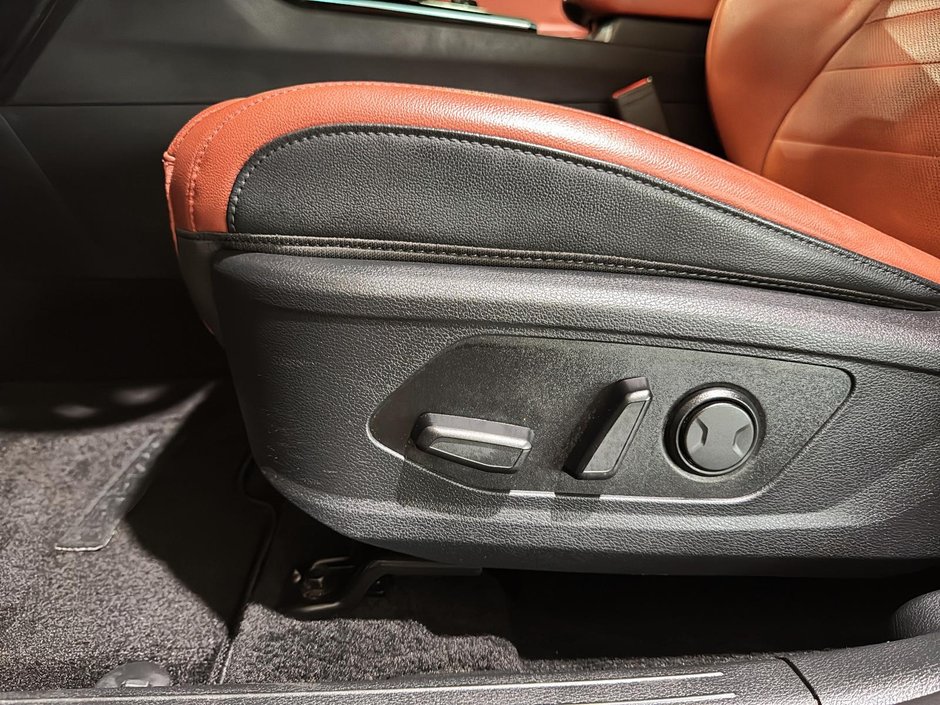 Kia Sportage Plug-In Hybrid SX TOIT PANO CUIR ROUGE GPS CARPLAY 2023-22