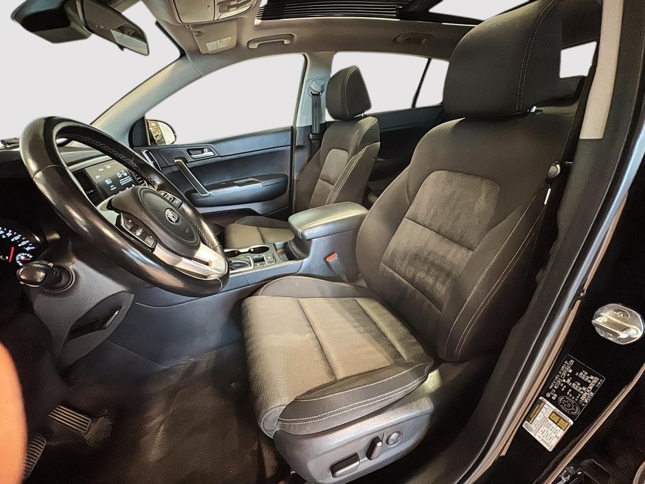 Kia Sportage EX AWD TOIT PANORAMIQUE CARPLAY SIEGES CHAUFFANTS 2021-18
